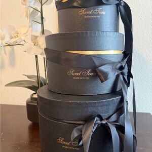Set 3 Elegant Black Gift Boxes with Ribbons